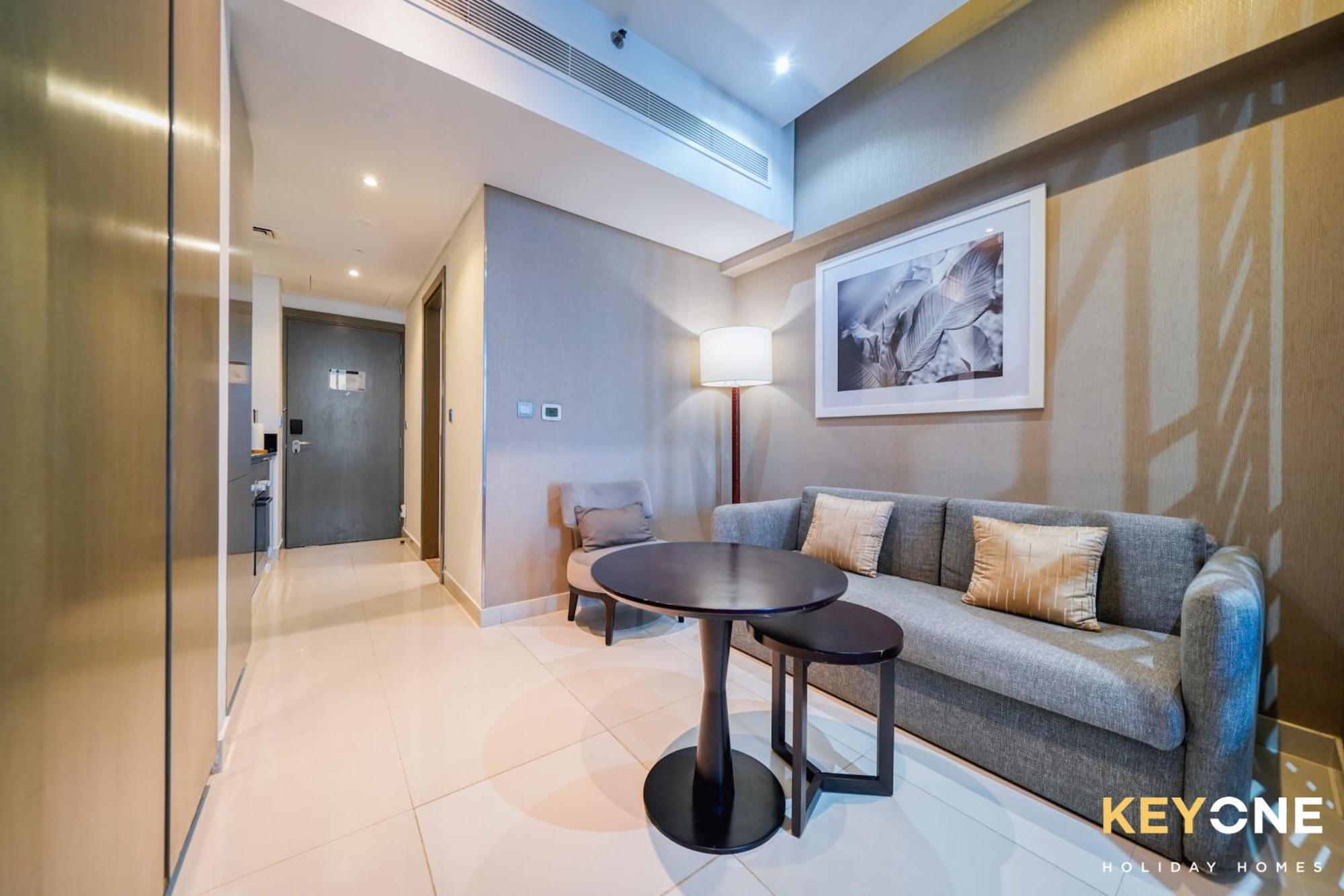 Sleek Studio In Prive With Stunning Canal View Dubai Eksteriør bilde